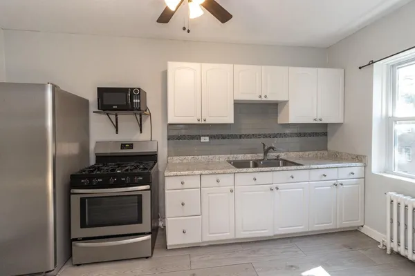 $149,900 | 3128 West Bde Maka Ska Boulevard, Unit 415, Minneapolis, MN 55416