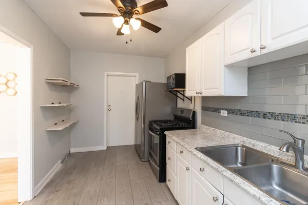 $149,900 | 3128 West Bde Maka Ska Boulevard, Unit 415, Minneapolis, MN 55416