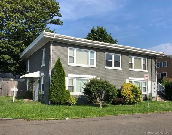 $4,600 | 90 Iroquois Road, Unit A, Stamford, CT 06902