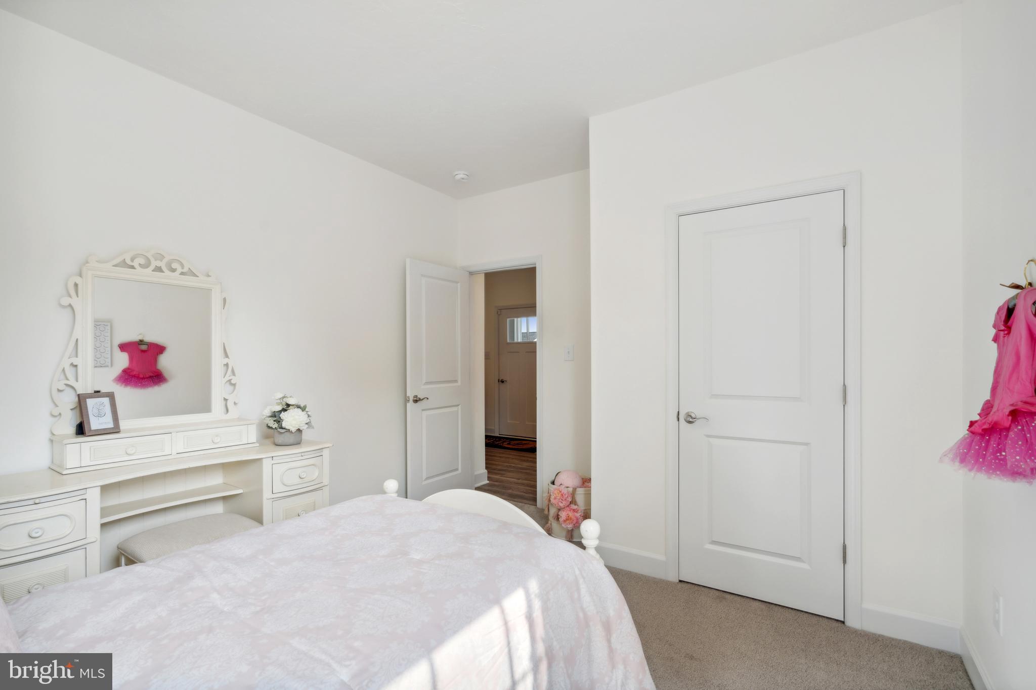 116 Flint Drive Hanover, PA 17331 - Photo 14 of 21 a bed room with a bed and a closet