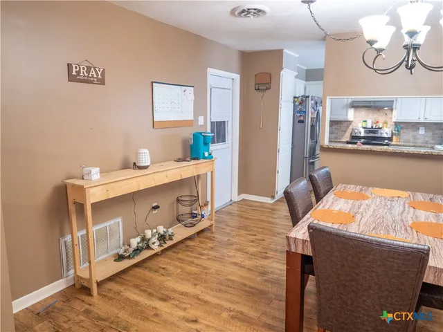 $257,900 | 716 Westwood Drive, Port Lavaca, TX 77979