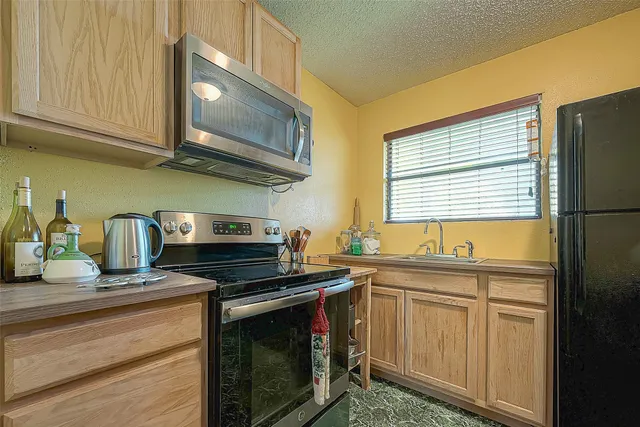 $375,000 | 220 Hillcrest Drive, Coldspring, TX 77331