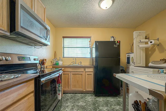 $375,000 | 220 Hillcrest Drive, Coldspring, TX 77331