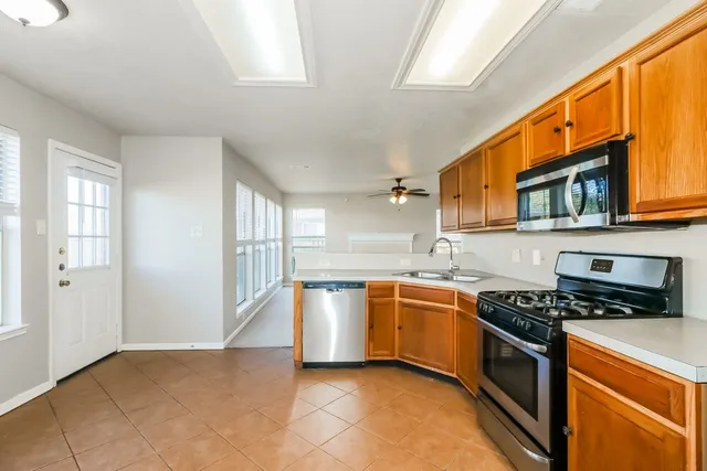 $1,935 | 17806 Oakland Mills Drive, Richmond, TX 77407