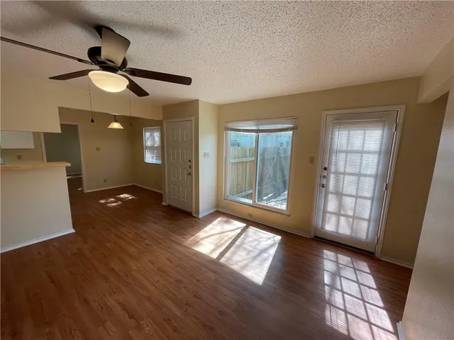 $500,000 | 10003 Parliament House Road, Austin, TX 78717