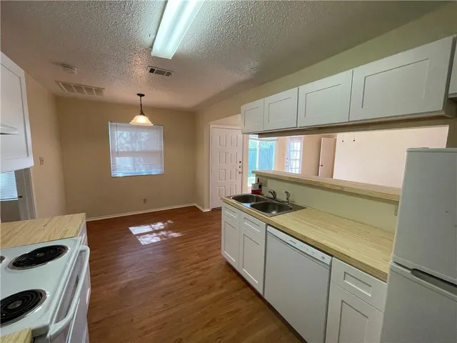 $500,000 | 10003 Parliament House Road, Austin, TX 78717