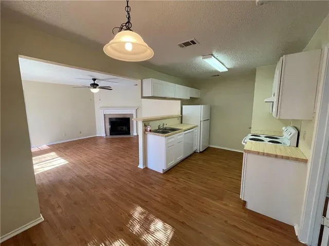 $500,000 | 10003 Parliament House Road, Austin, TX 78717