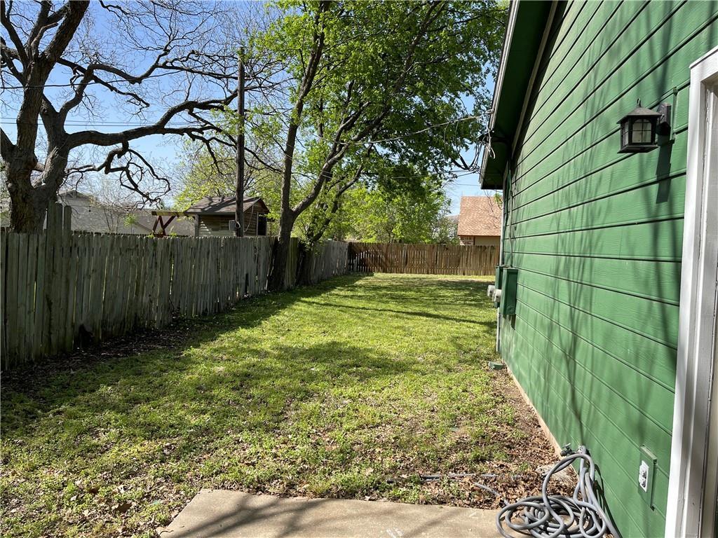 10003 Parliament House Road Austin, TX 78717 - Photo 26 of 31 a view of a backyard