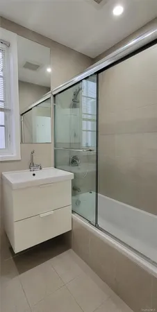 $3,300 | 48-29 40th Street, Unit 2 | Sunnyside