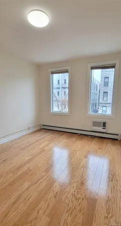 $3,300 | 48-29 40th Street, Unit 2 | Sunnyside