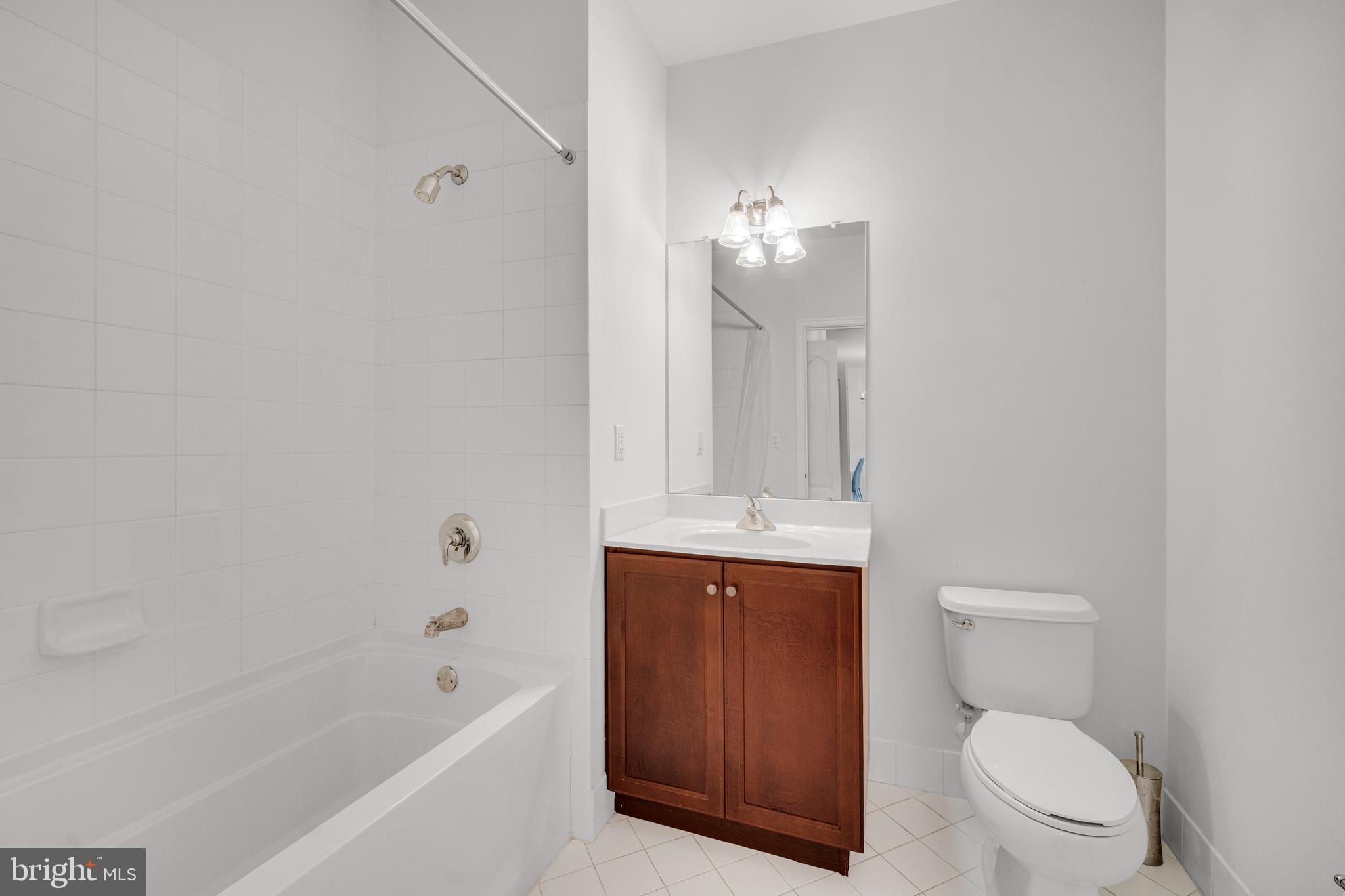 243 Carson Terrace Huntingdon Valley, PA 19006 - Photo 6 of 31