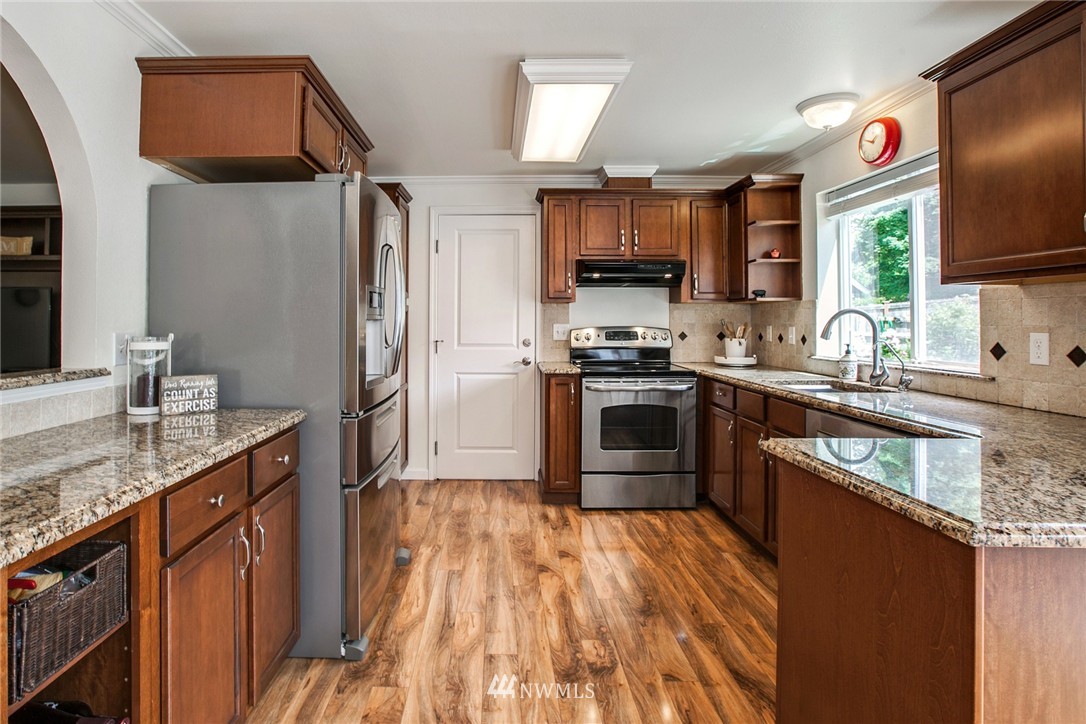 23309 21st Avenue Southeast Bothell, WA 98021 - Photo 8 of 25 Gallery Image 8