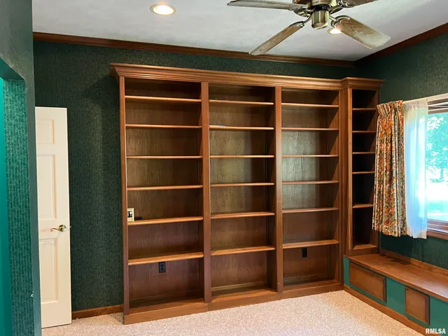 $200,000 | 3 Millwood Manor, Jacksonville, IL 62650