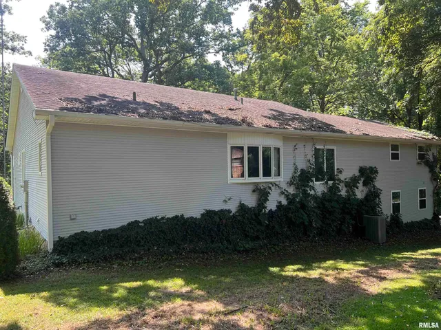 $200,000 | 3 Millwood Manor, Jacksonville, IL 62650