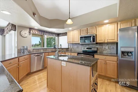 $999,900 | 9547 West Golden View Drive, Star, ID 83669