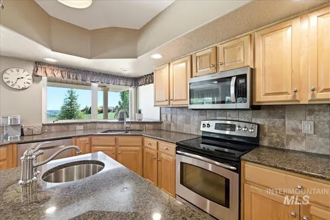 $999,900 | 9547 West Golden View Drive, Star, ID 83669