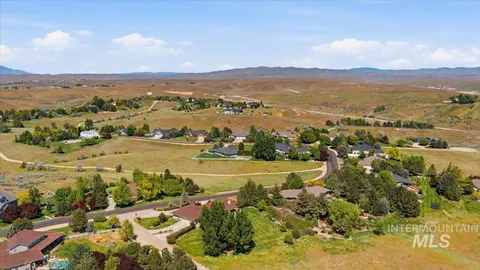 $999,900 | 9547 West Golden View Drive, Star, ID 83669