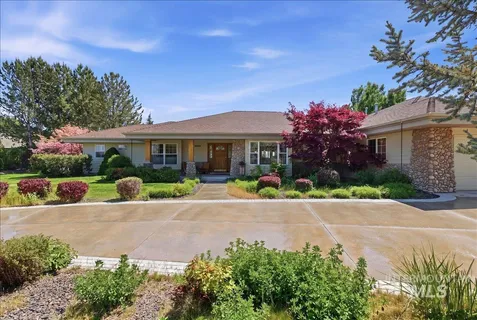 $999,900 | 9547 West Golden View Drive, Star, ID 83669