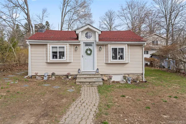 $349,000 | 32 Forest Lane, Yorktown Heights, NY 10598