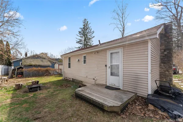 $349,000 | 32 Forest Lane, Yorktown Heights, NY 10598