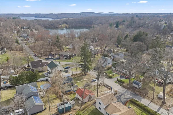 $349,000 | 32 Forest Lane, Yorktown Heights, NY 10598