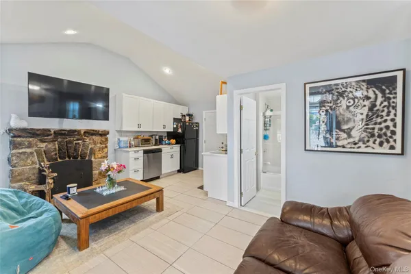 $349,000 | 32 Forest Lane, Yorktown Heights, NY 10598