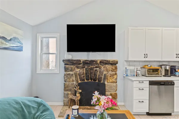 $349,000 | 32 Forest Lane, Yorktown Heights, NY 10598