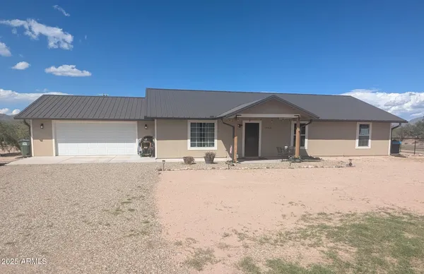 $281,600 | 1960 West Willow Way, Benson, AZ 85602