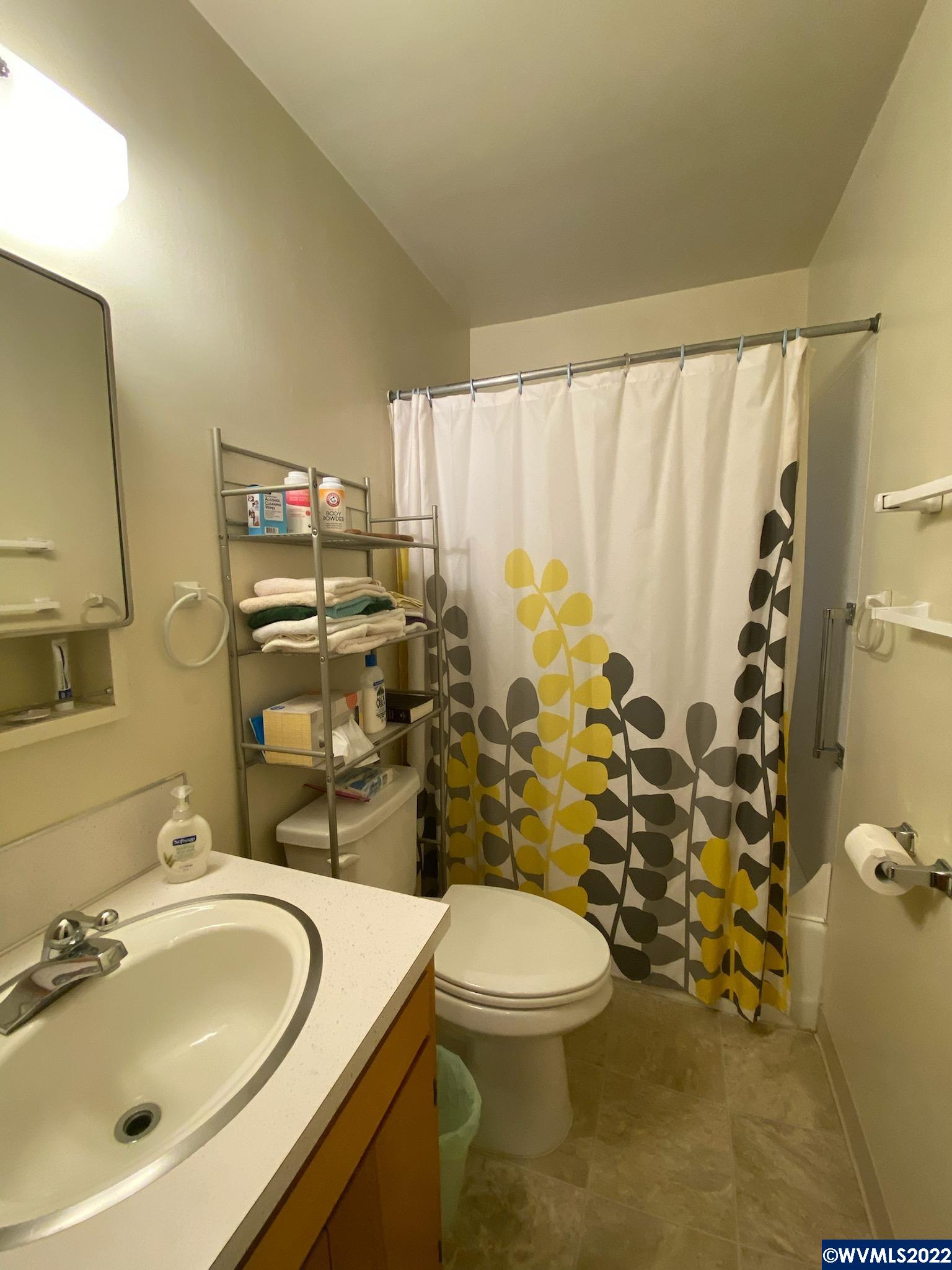 1734 Southwest 14th Avenue Albany, OR 97321 - Photo 6 of 17 Gallery Image 6