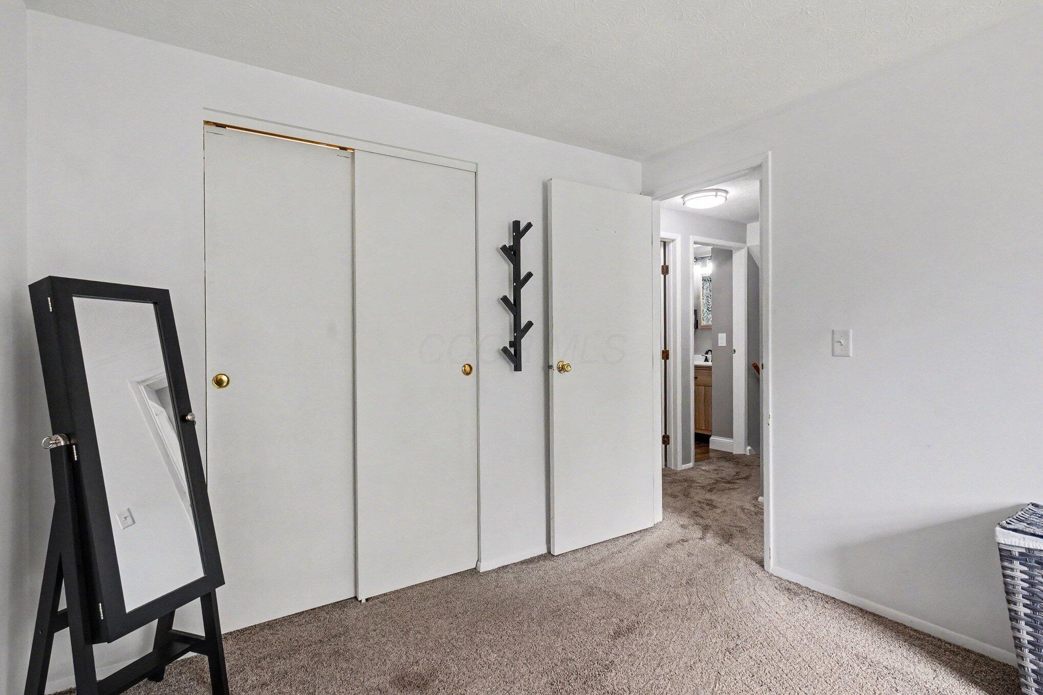 1759 River Bend Road Columbus, OH 43223 - Photo 14 of 32 014_file_3725