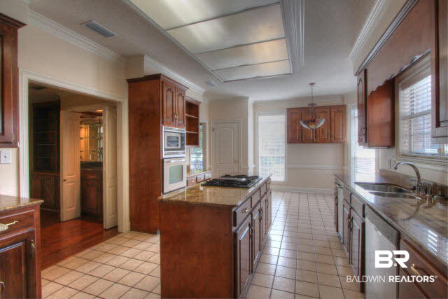506 Barbara Court Daphne, AL 36526 - Photo 14 of 33 kitchen