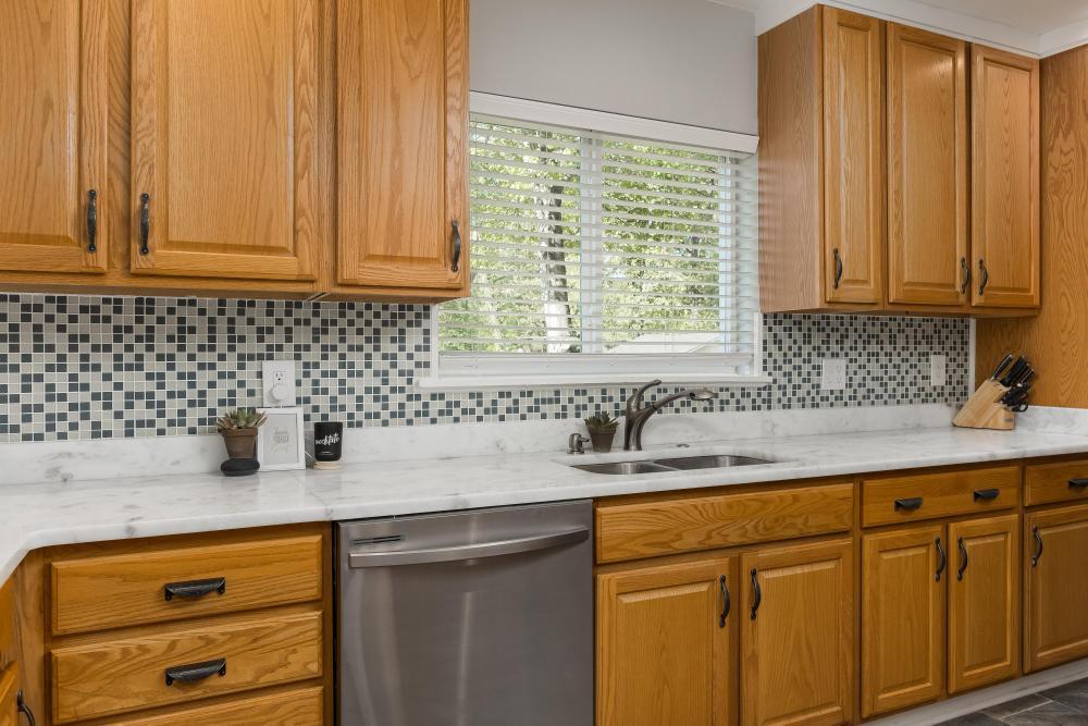621 North Moore Road Chattanooga, TN 37411 - Photo 11 of 35 2024_04_April_621_N_Moore_Rd_0020