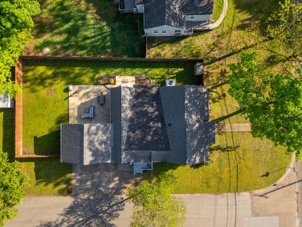 621 North Moore Road Chattanooga, TN 37411 - Photo 31 of 35 2024_04_April_621_N_Moore_Rd_0010