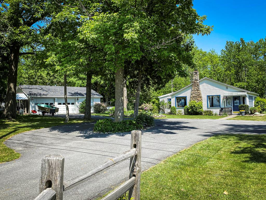 455 Cumberland Head Road Plattsburgh, NY 12901 - Photo 1 of 49 Gallery Image 1