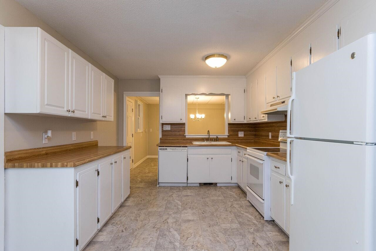 1603 Jeffrey Street Raleigh, NC 27610 - Photo 8 of 28 Photo 8