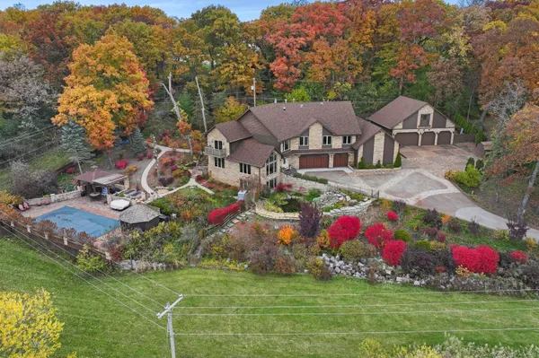 $1,250,000 | 24412 78th Street, Paddock Lake, WI 53168