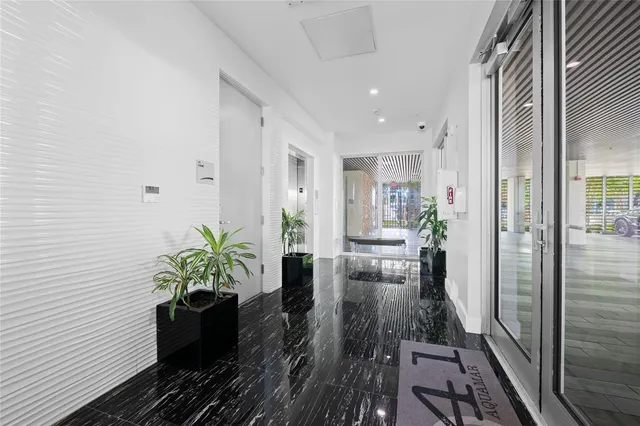 $3,495,000 | 41 Isle Of Venice Drive, Unit 301, Fort Lauderdale, FL 33301