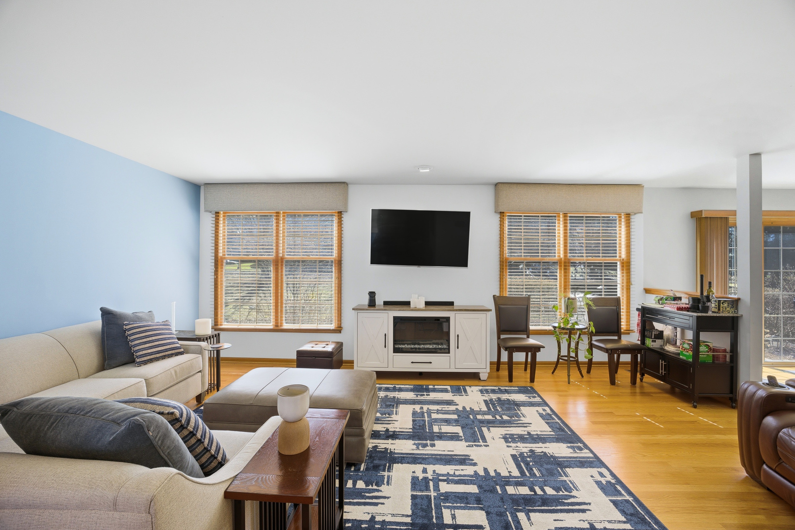11919 Somerset Road Orland Park, IL 60467 - Photo 2 of 19