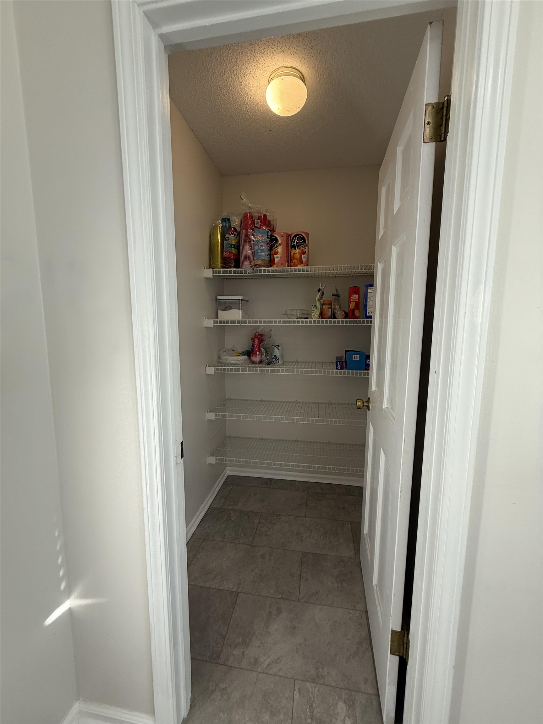 825 North Walnut Bend Road Memphis, TN 38018 - Photo 16 of 40 a storage room