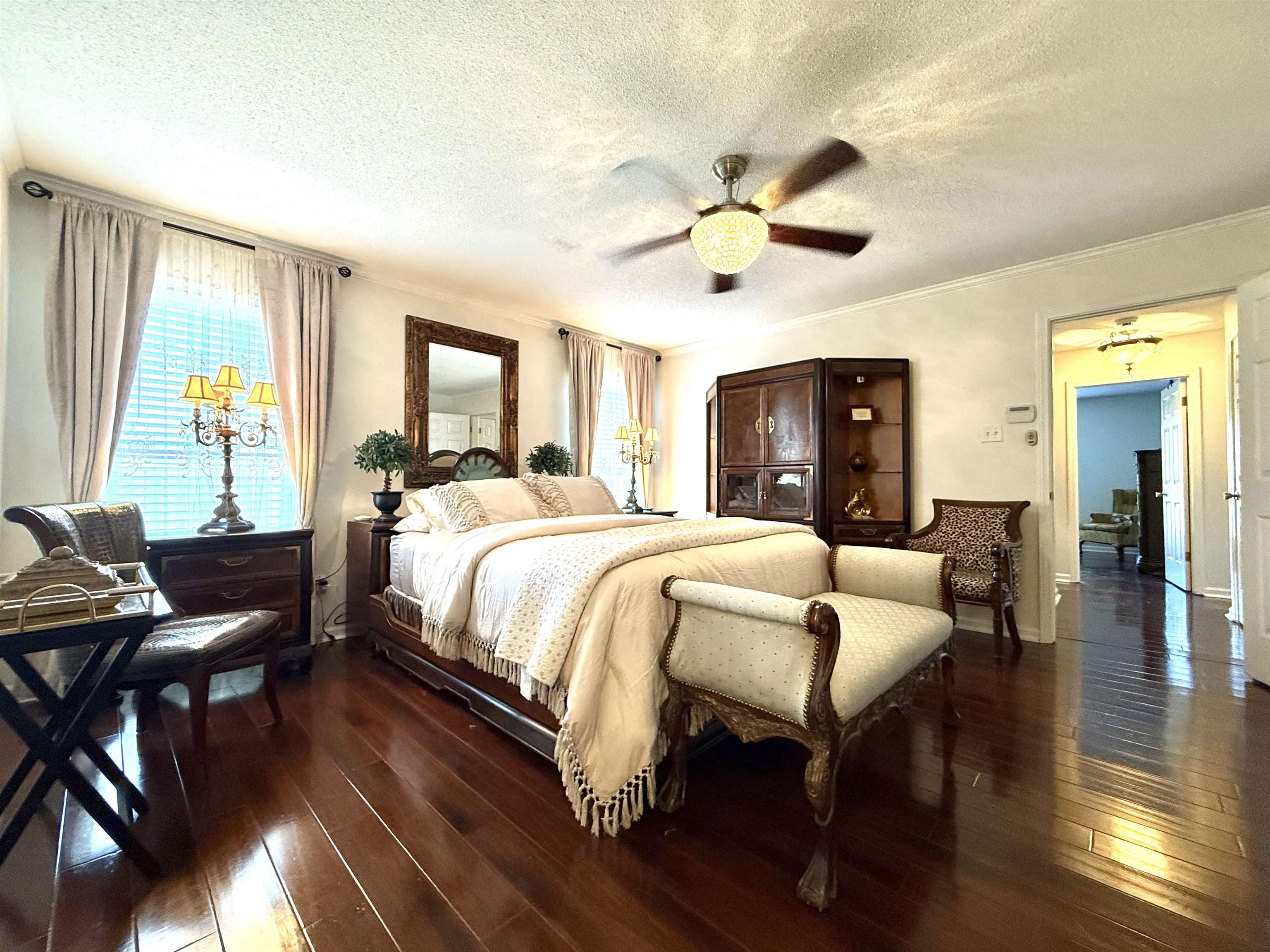 825 North Walnut Bend Road Memphis, TN 38018 - Photo 20 of 40 a bedroom with a bed window and a desk