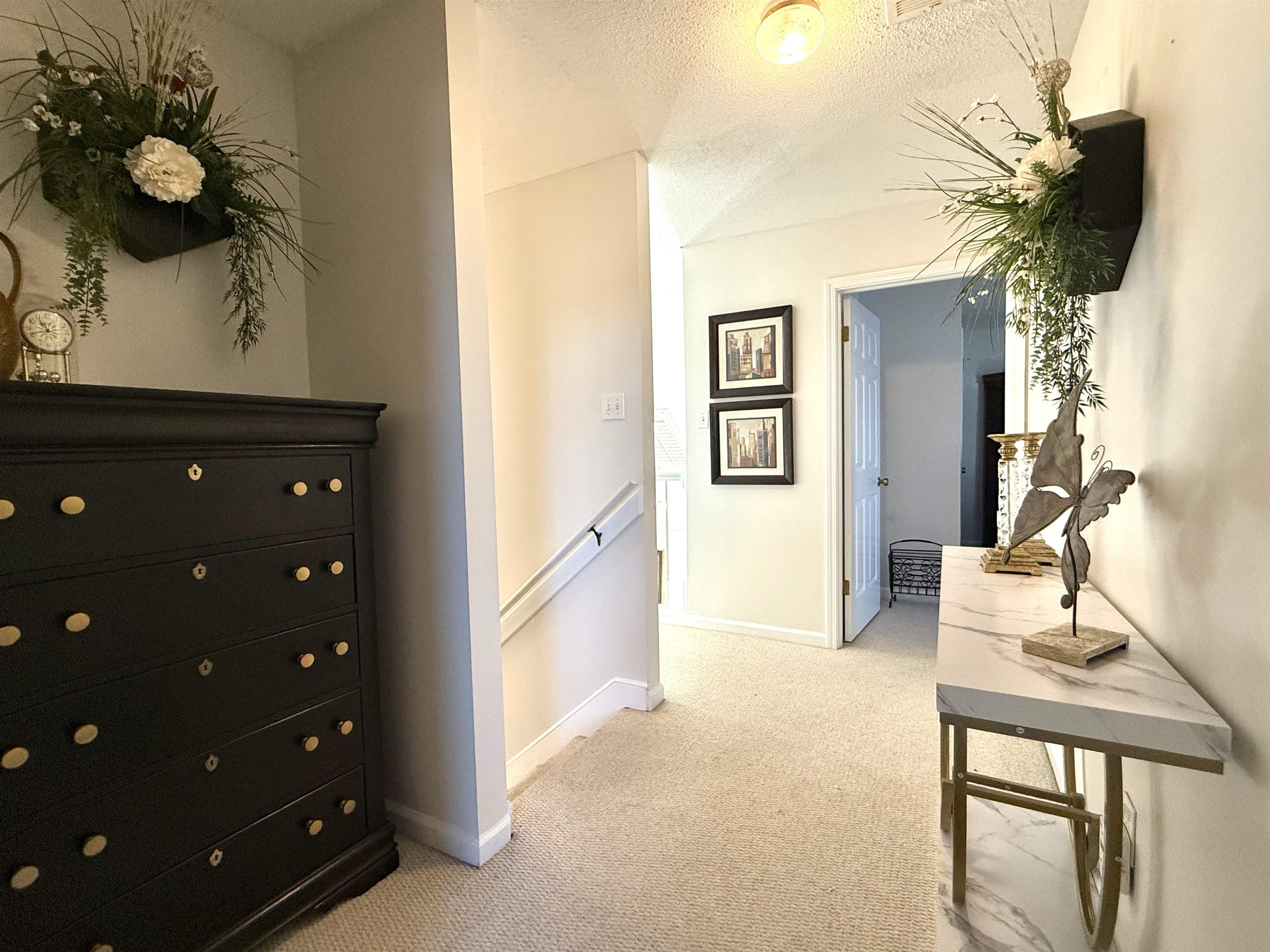 825 North Walnut Bend Road Memphis, TN 38018 - Photo 24 of 40 a view of a interior of house