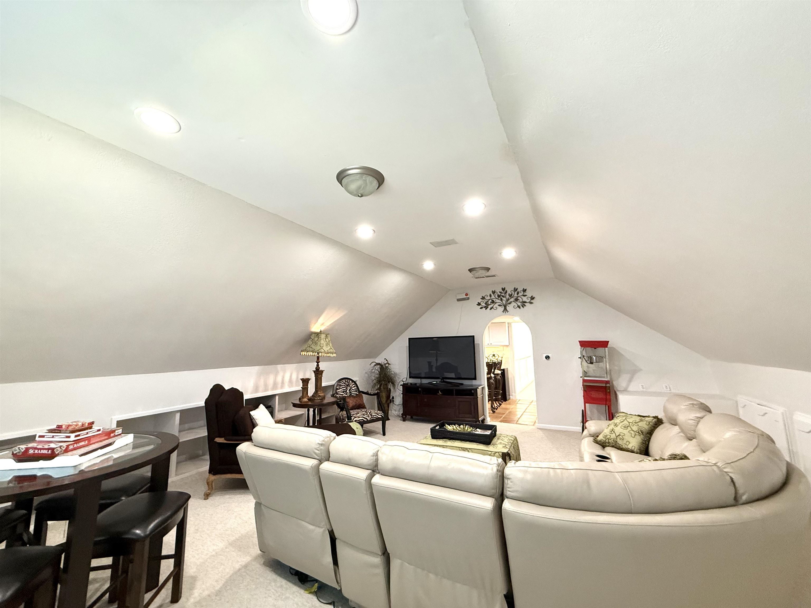 825 North Walnut Bend Road Memphis, TN 38018 - Photo 26 of 40 a living room with furniture and a flat screen tv