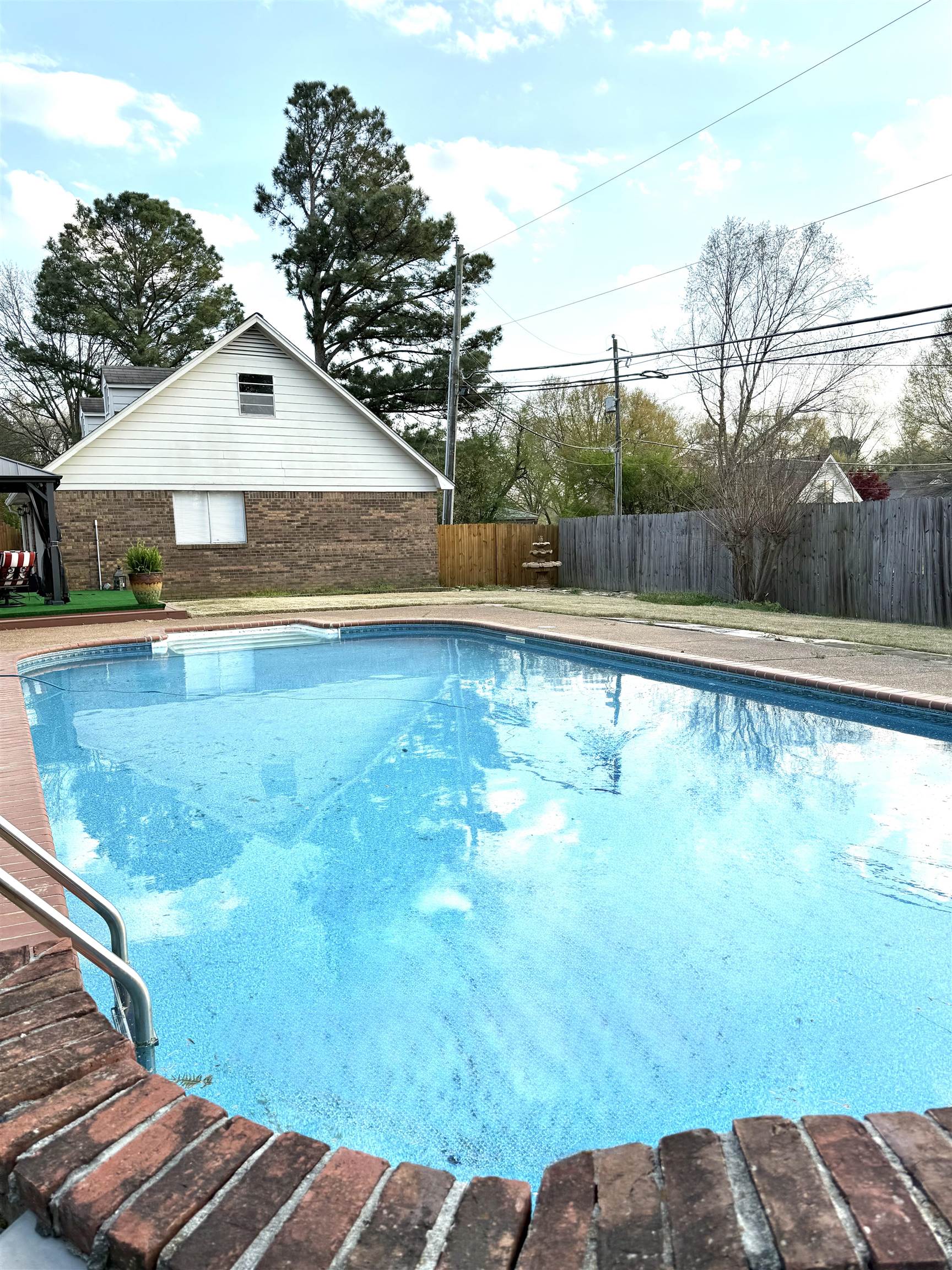 825 North Walnut Bend Road Memphis, TN 38018 - Photo 37 of 40 a view of a house with a yard