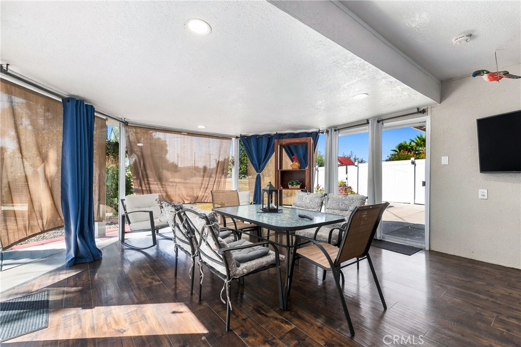 28928 East Worcester Road Sun City, CA 92586 - Photo 21 of 40 Covered Patio