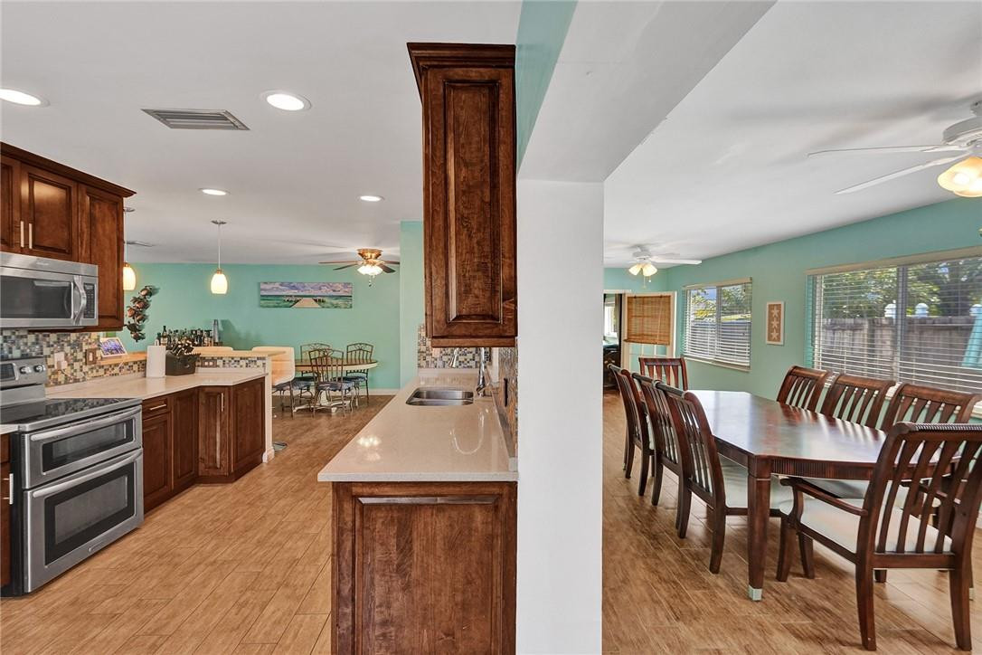 22199 Southwest 59th Avenue Boca Raton, FL 33428 - Photo 4 of 28 Photo 4
