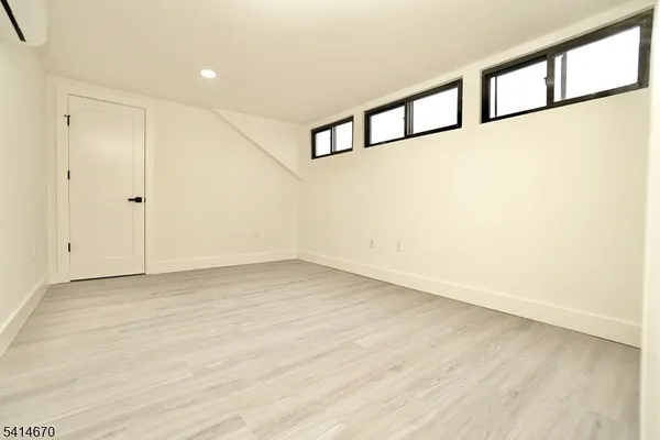 $3,400 | 536 Central Avenue, Unit 403, Newark, NJ 07107