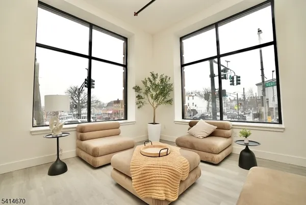 $3,400 | 536 Central Avenue, Unit 403, Newark, NJ 07107