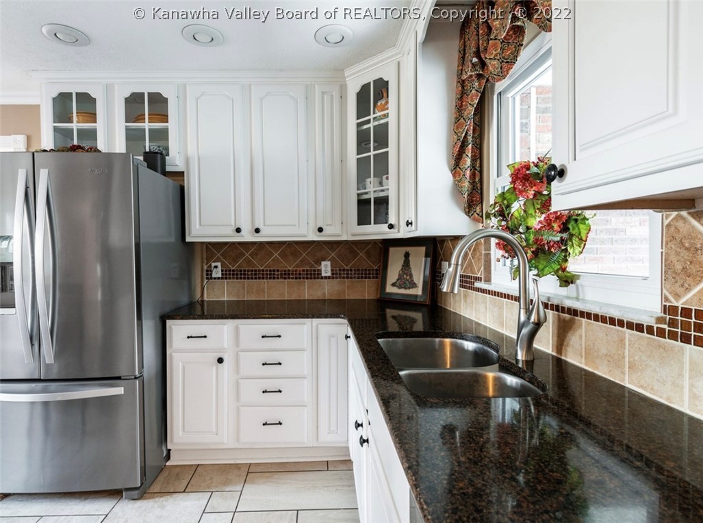 24 Bridlewood Road Charleston, WV 25314 - Photo 9 of 26 Gallery Image 9