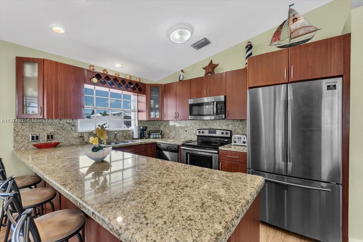227 Lower Matecumbe Road Key Largo, FL 33037 - Photo 10 of 28 Gallery Image 10