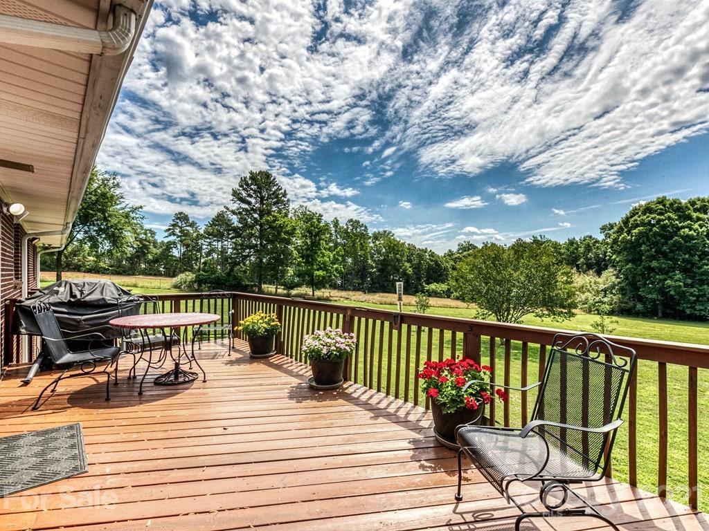 944 Armstrong Road Belmont, NC 28012 - Photo 12 of 14 Gallery Image 12
